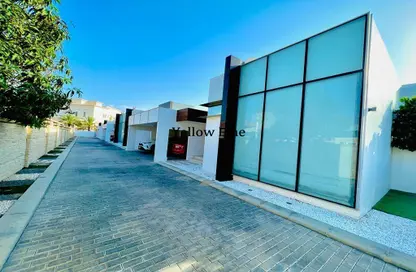 Villa - 2 Bedrooms - 2 Bathrooms for rent in Khalifa City A - Khalifa City - Abu Dhabi