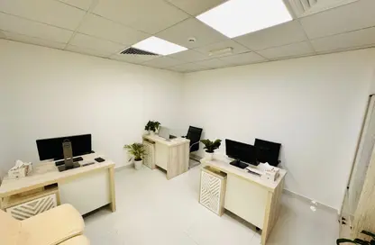 Office Space - Studio - 1 Bathroom for rent in Silver Home Building - Hor Al Anz - Deira - Dubai