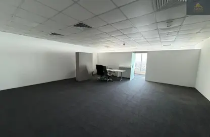 مكتب - استوديو - 1 حمام للايجار في برج تشرشل للأعمال - أبراج تشرشل - الخليج التجاري - دبي