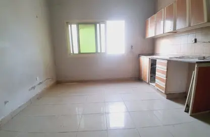 Apartment - Studio - 1 Bathroom for rent in Al Mujarrah - Al Sharq - Sharjah