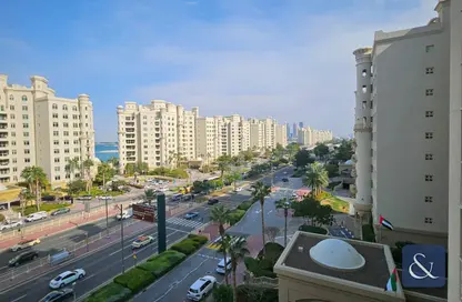 Outdoor Building image for: Apartment - 3 Bedrooms - 3 Bathrooms for rent in Al Habool - Shoreline Apartments - Palm Jumeirah - Dubai, Image 1
