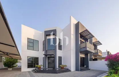 Villa - 4 Bedrooms - 4 Bathrooms for rent in Umm Suqeim 3 Villas - Umm Suqeim 3 - Umm Suqeim - Dubai