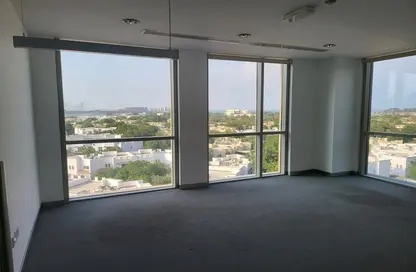 Empty Room image for: Office Space - Studio for rent in Office Park - Dubai Media City - Dubai, Image 1