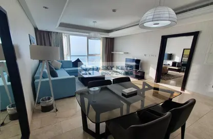 Living / Dining Room image for: Apartment - 1 Bedroom - 2 Bathrooms for rent in Meera MAAM Residence - Corniche Road - Abu Dhabi, Image 1