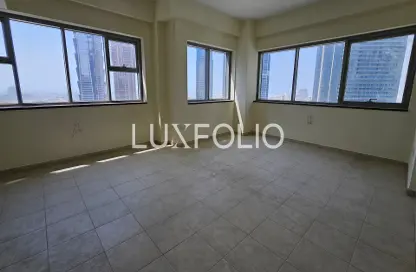 Apartment - 3 Bedrooms - 5 Bathrooms for sale in Executive Tower F - Executive Towers - Business Bay - Dubai