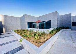 Villa - 4 bedrooms - 6 bathrooms for rent in Al Maryah Island - Abu Dhabi