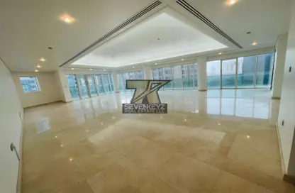 Apartment - 4 Bedrooms - 5 Bathrooms for rent in Crescent Towers - Al Khalidiya - Abu Dhabi