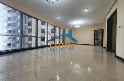 Apartment - 3 Bedrooms - 5 Bathrooms for rent in Al Majaz 3 - Al Majaz - Sharjah