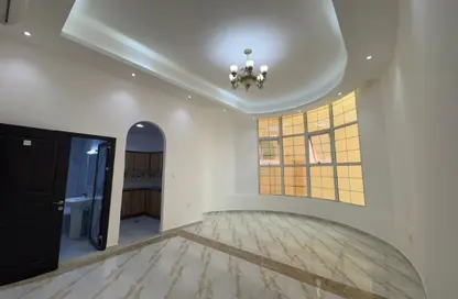 Apartment - 1 Bedroom - 1 Bathroom for rent in Shakhbout City - Abu Dhabi
