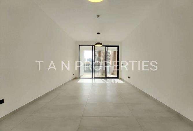 15258000 - Property Main Image