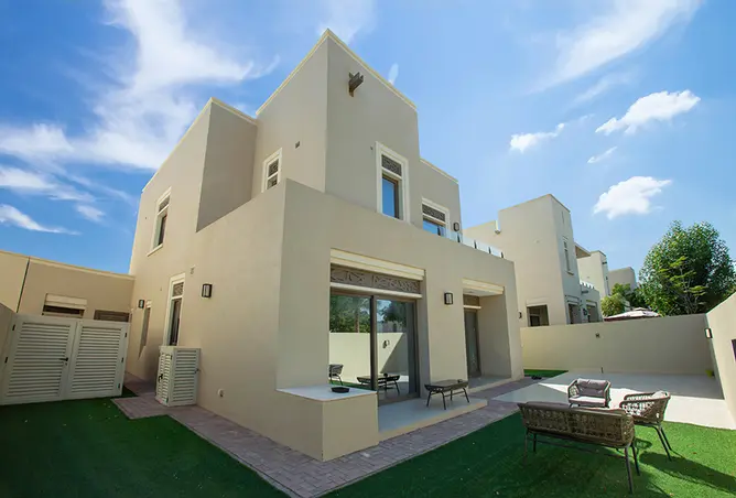Villa - 3 Bedrooms - 3 Bathrooms for sale in Azalea - Arabian Ranches 2 - Dubai