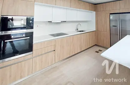 تاون هاوس - 4 غرف نوم - 4 حمامات للايجار في القرية الغربية - الفرجان - دبي