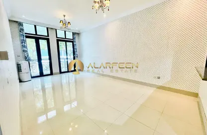 شقة - غرفة نوم - 2 حمامات للايجار في لي جراند شاتيو سي - جراند شاتو - الضاحية 10 - قرية الجميرا سركل - دبي