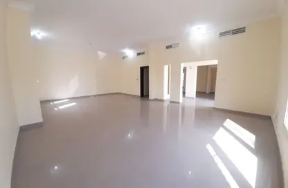 فيلا - 4 غرف نوم - 4 حمامات للايجار في مركز محمد بن زايد - مدينة محمد بن زايد - أبوظبي