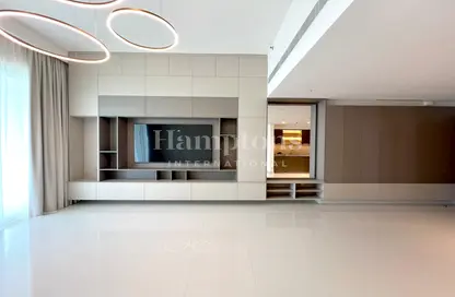 Apartment - 2 Bedrooms - 3 Bathrooms for sale in Grand Bleu Tower 1 - EMAAR Beachfront - Dubai Harbour - Dubai