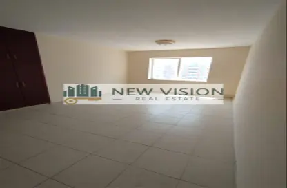 Apartment - 3 Bedrooms - 3 Bathrooms for rent in Al Khan 9 building - Al Khan - Sharjah