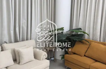 Apartment - 1 Bedroom - 2 Bathrooms for sale in Al Hamriyah - Sharjah