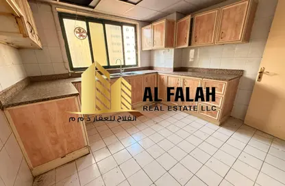 شقة - 2 غرف نوم - 3 حمامات للايجار في مدينة القاسمية - الشارقة