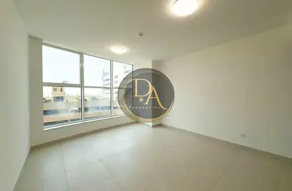 شقة - غرفة نوم - 2 حمامات للايجار في برج دي ايكس بي - شارع الشيخ زايد - دبي