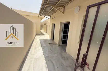 فيلا - 3 غرف نوم - 4 حمامات للايجار في الجزّات - ضاحية الرقة - الشارقة