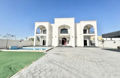 Villa - 5 Bedrooms - 7 Bathrooms for rent in Nad Al Sheba Villas - Nad Al Sheba 3 - Nad Al Sheba - Dubai