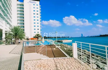 Apartment - 1 Bedroom - 2 Bathrooms for rent in Azure Residences - Palm Jumeirah - Dubai