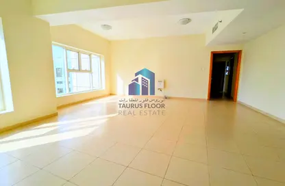 Apartment - 3 Bedrooms - 3 Bathrooms for rent in Business Village - Port Saeed - Deira - Dubai