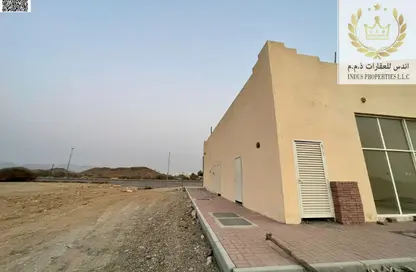 Shop - Studio - 2 Bathrooms for rent in Manama - Ajman