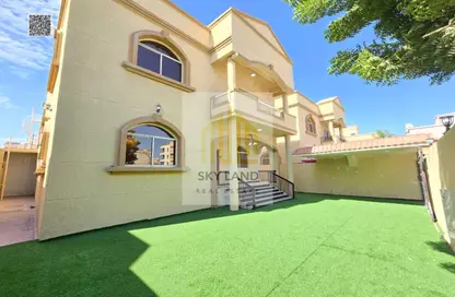Villa - 5 Bedrooms - 7 Bathrooms for sale in Al Mowaihat 2 - Al Mowaihat - Ajman