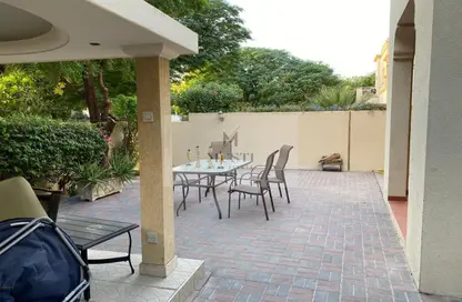 Villa - 2 Bedrooms - 3 Bathrooms for rent in Springs 12 - The Springs - Dubai