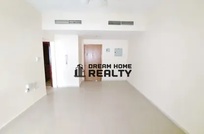 شقة - غرفة نوم - 1 حمام للايجار في برج هند - شارع التعاون - التعاون - الشارقة