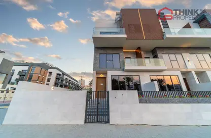 تاون هاوس - 4 غرف نوم - 5 حمامات للايجار في منطقة 14 - قرية الجميرا سركل - دبي