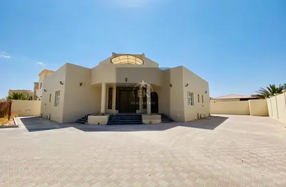 فيلا - 3 غرف نوم - 5 حمامات للايجار في شعاب العسكر - زاخر - العين