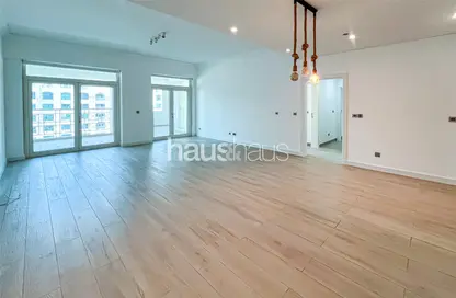 Apartment - 2 Bedrooms - 4 Bathrooms for rent in Al Hallawi - Shoreline Apartments - Palm Jumeirah - Dubai