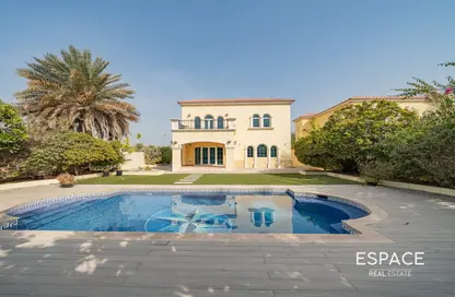 Villa - 3 Bedrooms - 4 Bathrooms for rent in Legacy - Jumeirah Park - Dubai
