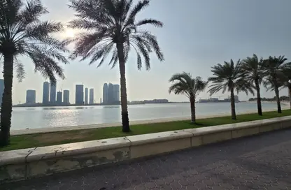 Apartment - 5 Bedrooms - 6 Bathrooms for sale in Al Khan Corniche - Al Khan - Sharjah Apartment - 5 Bedrooms - 6 Bathrooms for sale in Al Khan Corniche - Al Khan - Sharjah