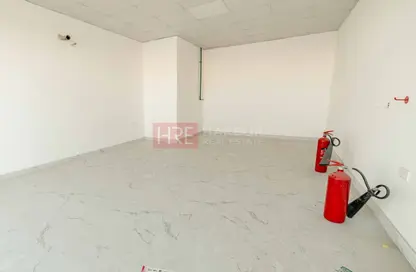 Empty Room image for: Shop - Studio for rent in Al Alia - Ajman, Image 1