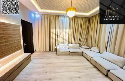 Villa - 5 Bedrooms - 7 Bathrooms for sale in Al Yasmeen 1 - Al Yasmeen - Ajman