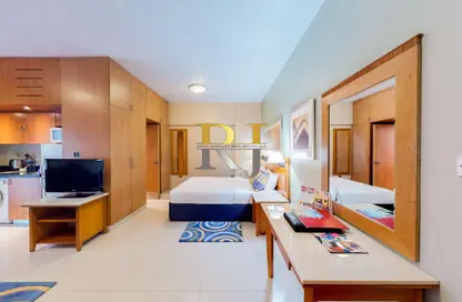 Apartment - Studio - 1 Bathroom for rent in Golden Sands 3 Hotel Apartments - Mankhool - Bur Dubai - Dubai