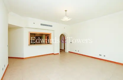 Apartment - 2 Bedrooms - 3 Bathrooms for sale in Al Shahla - Shoreline Apartments - Palm Jumeirah - Dubai