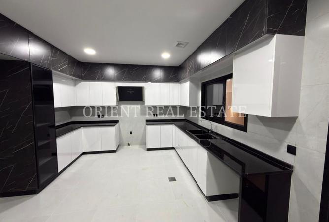 15438300 - Property Image 3
