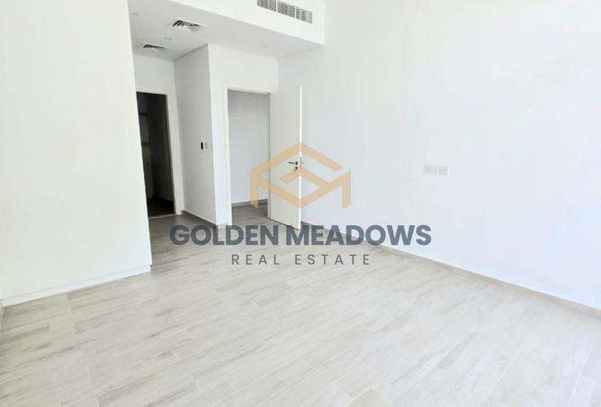 15643765 - صورة العقار 3