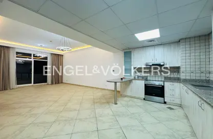 Apartment - 1 Bedroom - 2 Bathrooms for rent in Weston Court 2 - Weston Court - Motor City - Dubai