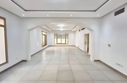 فيلا - 5 غرف نوم - 6 حمامات للبيع في حدائق الجولف - مدينة خليفة - أبوظبي
