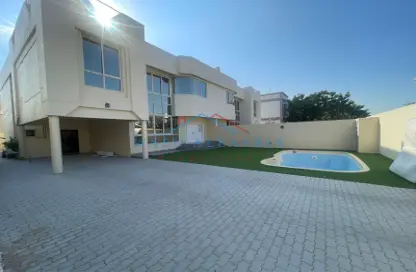 Villa - 4 Bedrooms - 5 Bathrooms for rent in Jumeirah 2 Villas - Jumeirah 2 - Jumeirah - Dubai