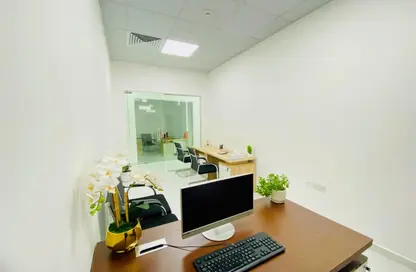 Office Space - Studio - 1 Bathroom for rent in Red Avenue - Al Garhoud - Dubai