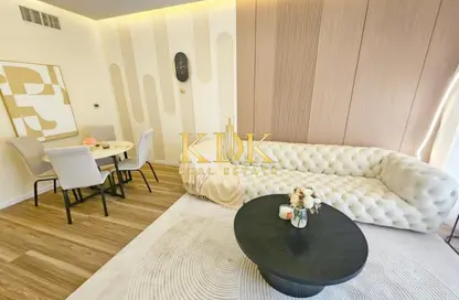 شقة - غرفة نوم - 2 حمامات للايجار في جاردينيا 1 - حدائق الإمارات 1 - قرية الجميرا سركل - دبي