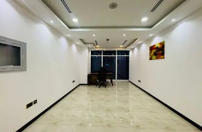 مكتب - استوديو - 1 حمام للايجار في برج بارك لين - الخليج التجاري - دبي