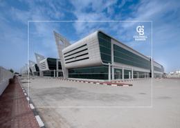 صورةمبنى خارجي لـ: عمارة بالكامل - 6 حمامات للكراء في جبل على الصناعية 1 - جبل علي الصناعية - جبل علي - دبي, صورة 1