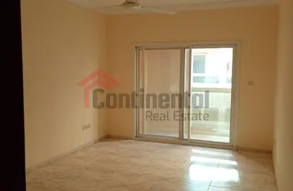 Apartment - 1 Bedroom - 2 Bathrooms for rent in Muwaileh Commercial - Sharjah